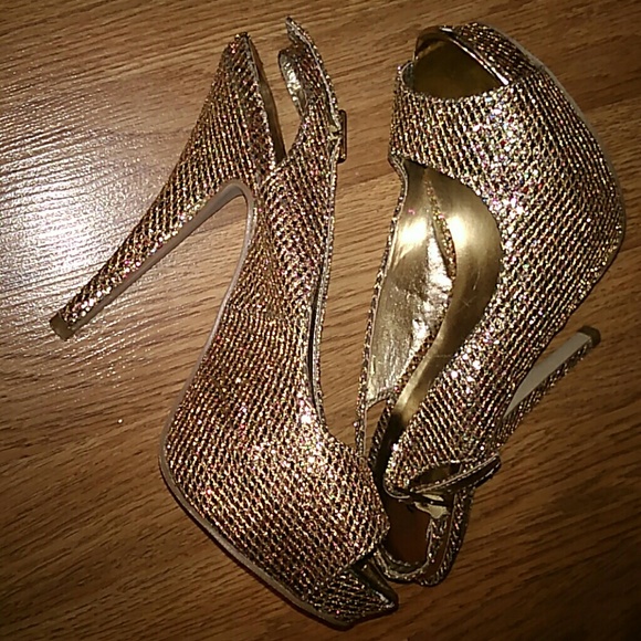 Heels - Picture 4 of 5